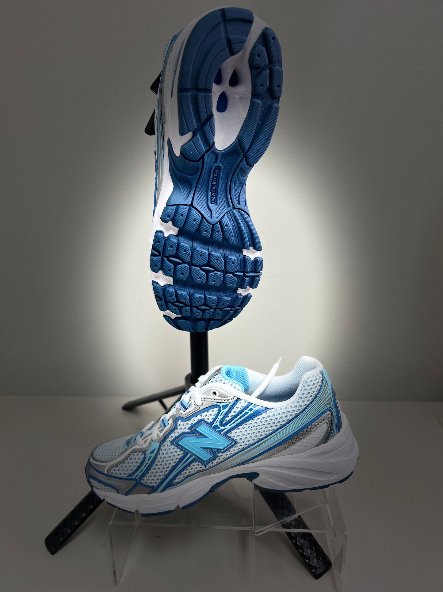 New Balance 740 Blue