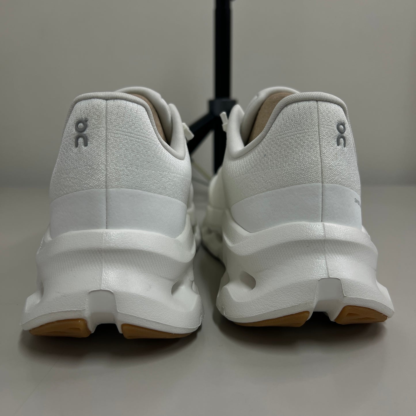 Cloudtilt
White | Ivory
